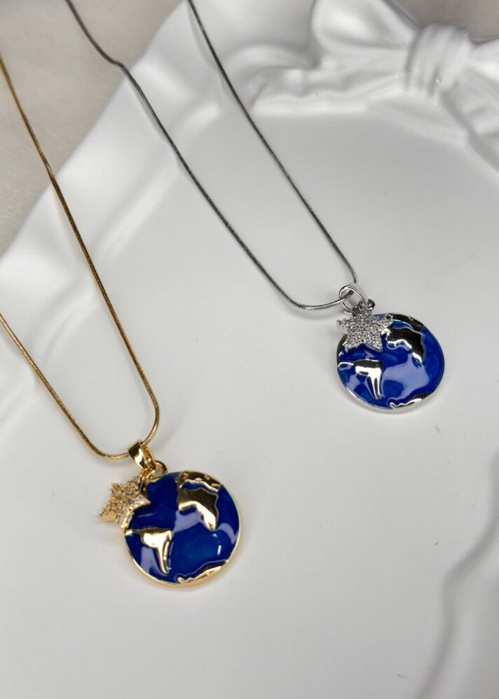 Dünya Kolye Yıldızlı